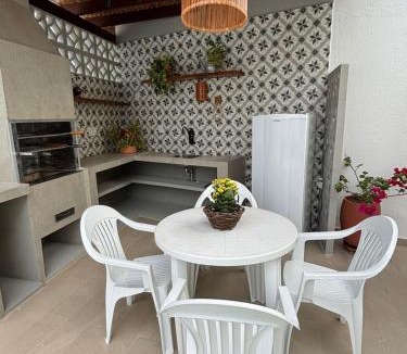 Parafuso House | Casa Completa com piscina, 800m da praia de Jauá
