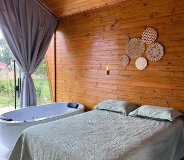 Osorio House | Chalé Tiny house com banheira e lareira
