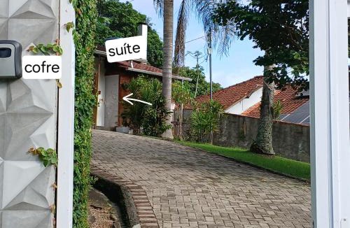 Fortaleza Alta House | Suíte 77 privativa , há 11km da vila germânica