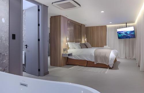 Garibaldi Apartment | Casa Cielo Vale dos Vinhedos: apto premium com banheira e vista