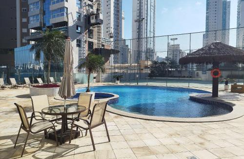 Pioneiros Apartment | Espetacular Terraços Da Rainha AP1703 Balneário Camboriú