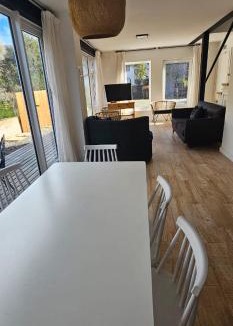 San Martin de los Andes House | APART con vista y CERCA DEL CENTRO ideal para 4 personas