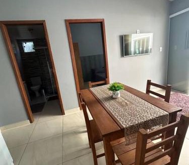 Centro House | Casa com Piscina a 100metros da Praia NavegantesSC- RECANTO DO JESA