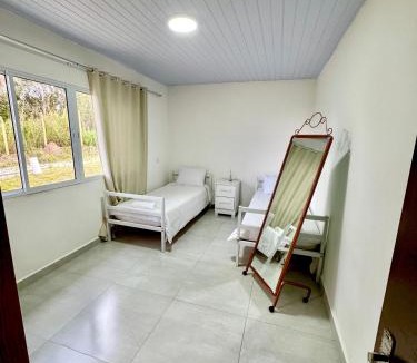 Curitiba House | Casa de Campo de Sol e Luz