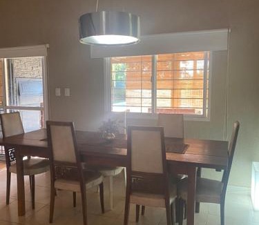 Puerto Valle House | Linda casa a metros del río Paraná con pileta