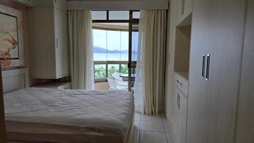 Itapema Apartment | Lindo Apto Itapema Meia Praia Frente ao Mar, 6 pessoas, alto padrão