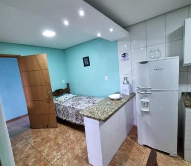 Matosinhos Apartment | Lindo Apartamento, WiFi Rápido, 2 Banheiros, Suíte, Sala Confortável, Cozinha Completa, Microondas, Entrada Privativa, Perto do Shopping Pátio Matosinhos, 5 min do Centro Histórico