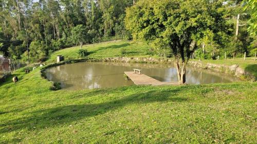 Rio do Sul House | Casa de sítio com piscina coberta, sala de jogos e fogão a lenha
