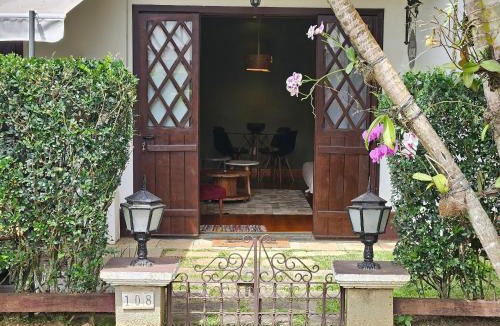 Nogueira Apartment | Apartment of the Lake in Itaipava, complete condo