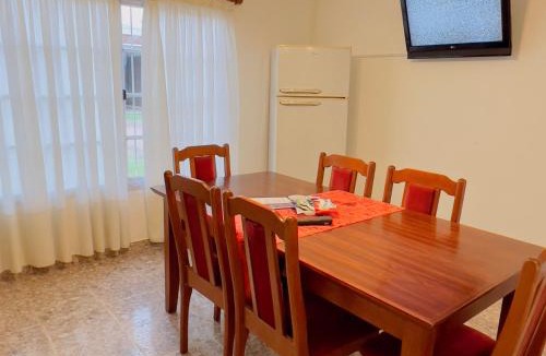 Villa Angela House | G4 HERMOSA CASA 2 DORMITORIOS en Villa Ángela
