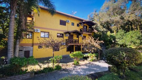 Vila Suica Hotel | Pousada Das Papoulas