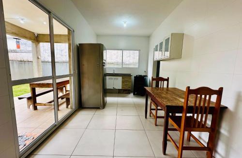 Guarau House | Casa com Vista do Mar e Montanha