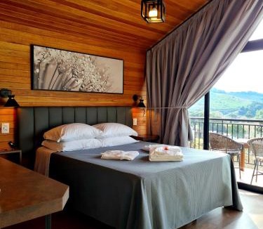 Pinto Bandeira Ski Chalet | CABANAS LE VIGNE