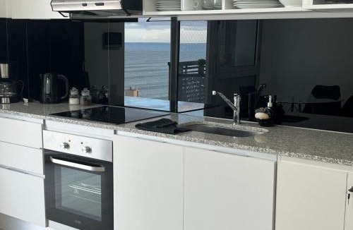 La Perla Apartment | Excelente! Vista al mar con cochera y amenities gimnasio, play room y pileta climatizada