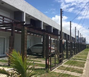Arroio Teixeira House | Sobrados com suíte e sacada vista ao mar