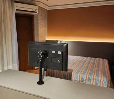 Batel Apartment | Apartamento recém-reformado na Avenida Batel!