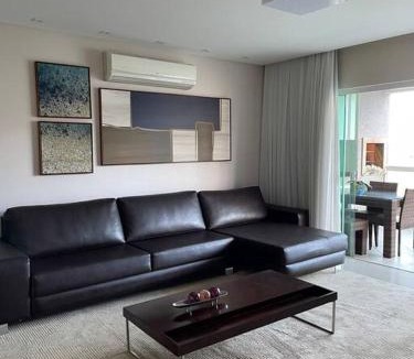 Bombas Apartment | Muito confortável, vista do mar, todo climatizado