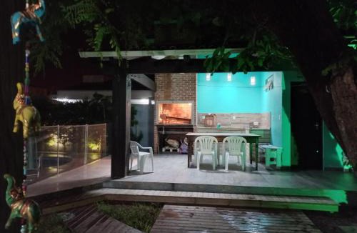 Xangri-La House | Casa em Atlântida com Piscina