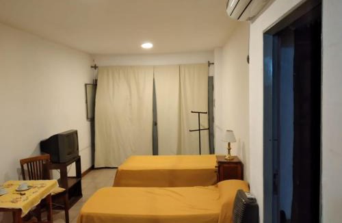 Dean Funes Apartment | HABITACION CENTRO