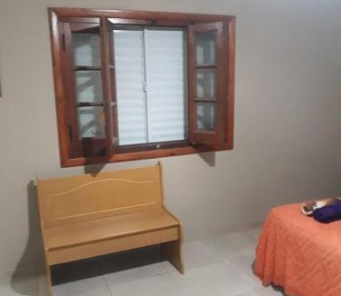 Dean Funes House | Margarita habitacion