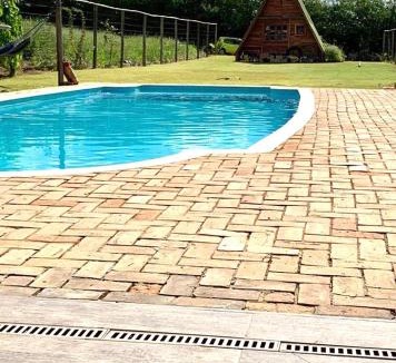 Tatui Ski Chalet | Casa de Campo/Sítio + Chalé Suíço + Área Festa + Piscina