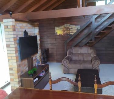 Zimbros House | Casa de Praia Rústica