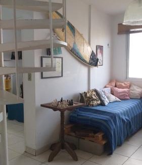Cidade Baixa House | Quarto suite individual Compartilha somente a cozinha com o morador e sua cachorra Chori