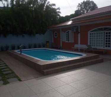 Santinho House | casa com piscina 200m do mar 0148