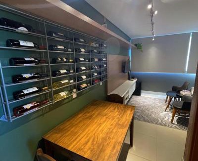 Humaita Apartment | Apartamento temático luxo Mundo do Vinho!