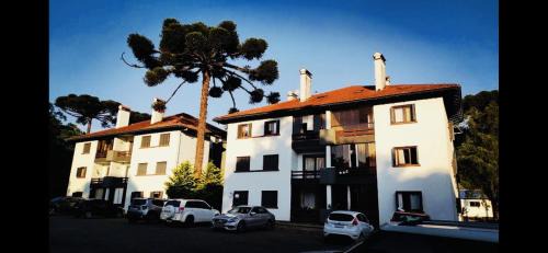 Floresta Apartment | Apto duplex em Gramado com churrasqueira