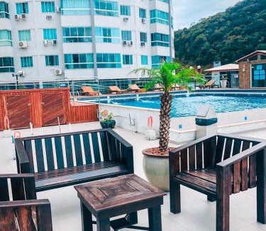Pioneiros Apartment | Apto 1 dorm frente mar