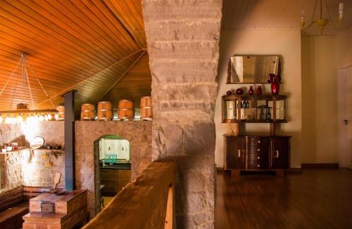 Caminhos da Eulalia House | Casa de Pedra - Vinícola Mena Kaho