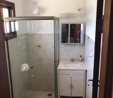 Jarinu House | Casa de Campo- no bosque c lareira elétrica