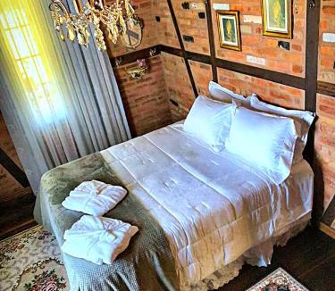 Pomeranos Ski Chalet | Aconchegante Casa de Hospedagem Enxaimel