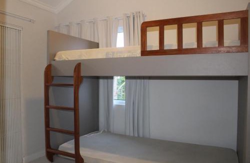 Quatro Ilhas Apartment | Praia de Quatro Ilhas a 50 metros do mar