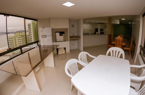 Andorinha Apartment | Meia Praia Apto 3Q