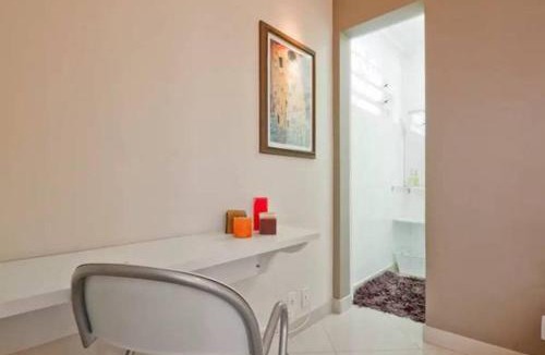 Auxiliadora House | HomeStay 3 na Carlos Gomes não tem garagem