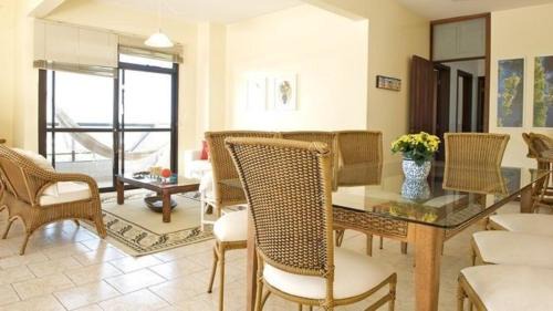 Ingleses Norte Apartment | Linda cobertura frente mar com piscina privativa e pé na areia!