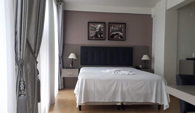 Geneviee Palace Hotel