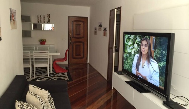 Beautiful 2 bedroom apartment in front of Siqueira Campos Subway station