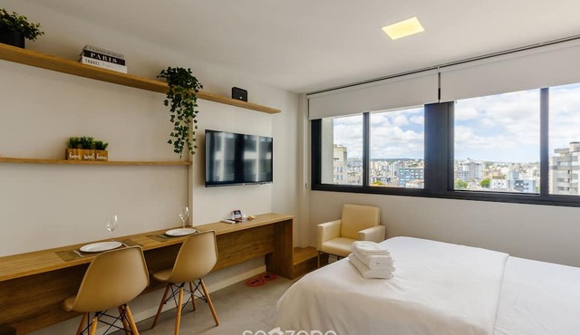 Charming Studio With Pool in POA Grb0917