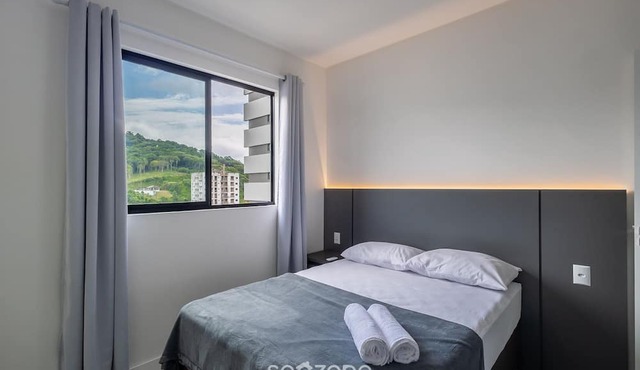 2BR Apt w/Balcony Near the sea Mts1503