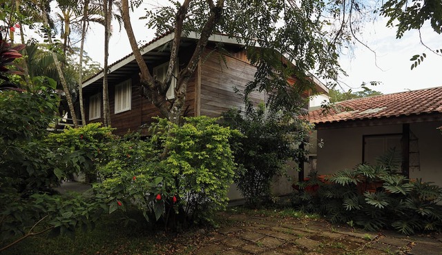 Spacious house on Barequeçaba beach, ideal for those seeking beach and tranquility. in São Sebastião