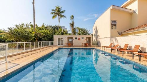 Apto com Piscina e Churrasqueira em Tenorio