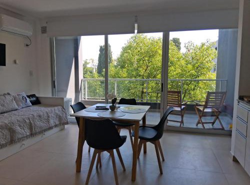 LENNON SUITE remis free Ezeiza