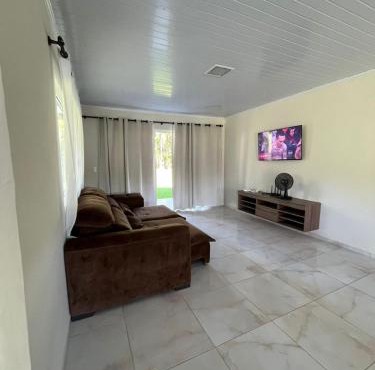 Chácara com piscina, lazer e muita natureza