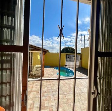 11-Casa grande com piscina e garagem para 4 carros