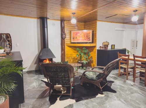 Cabana com Hidro, Lareira e Piscina Privativa