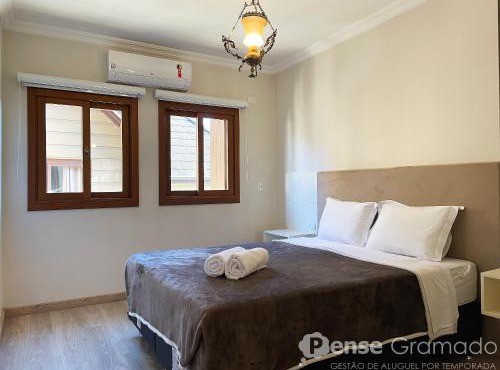 D. Alfredo - Apto 3 quartos (2 suítes e 3 banheiros) c/banheira, 2 vagas de garagem em Gramado