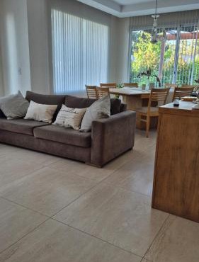 Residencia Deluxe en Barrio Privado